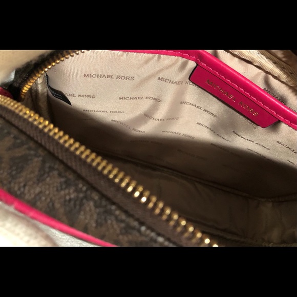 ⚠️Michael Kors Large Jet Set CrossBody ⚠️ - Picture 7 of 8